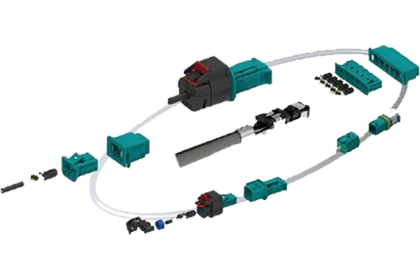 傳感器線束通常由多根電線和連接器組成，這些電線根據(jù)傳感器的類型和功能而有所不同。例如，壓力傳感器線束通常包括壓力傳感器、信號(hào)轉(zhuǎn)換器和信號(hào)連接器等。在傳感器線束中，信號(hào)轉(zhuǎn)換器將傳感器的信號(hào)轉(zhuǎn)換為適當(dāng)?shù)碾娦盘?hào)，以便傳輸?shù)狡渌娮釉O(shè)備中。